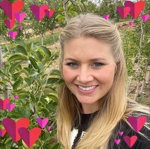 Meet your Posher, Alissa